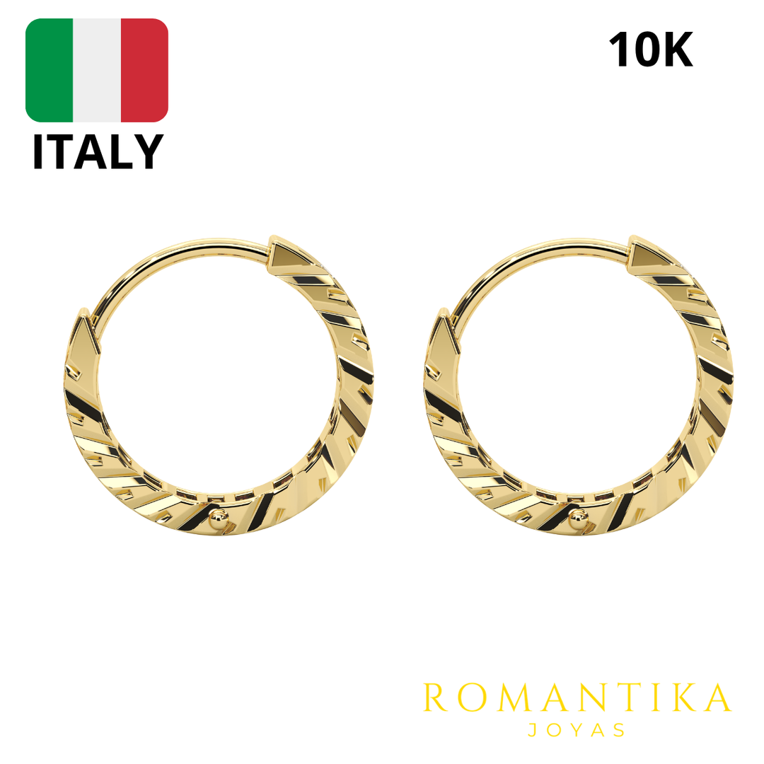 Aretes Huggies Vaciadas Facetadas 10k