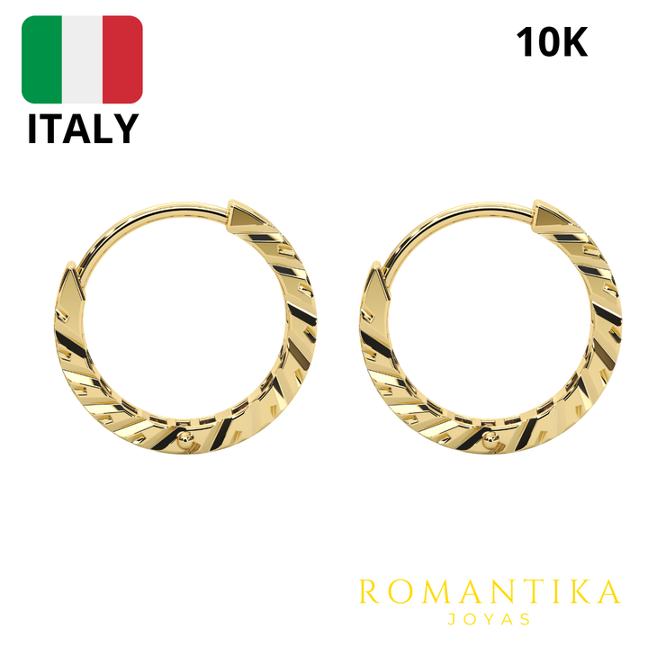 Aretes Huggies Vaciadas Facetadas 10k